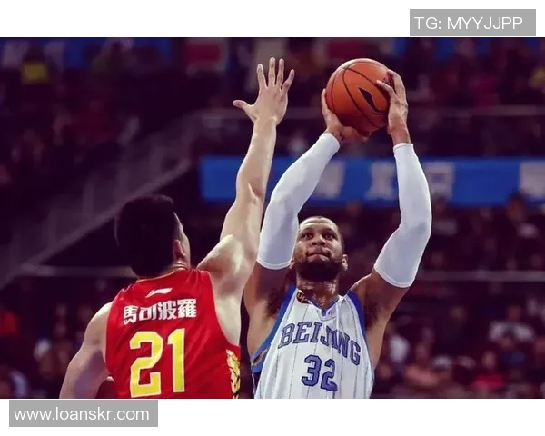 马布里荣膺CBA最有价值球员，成为本赛季最闪耀的球星